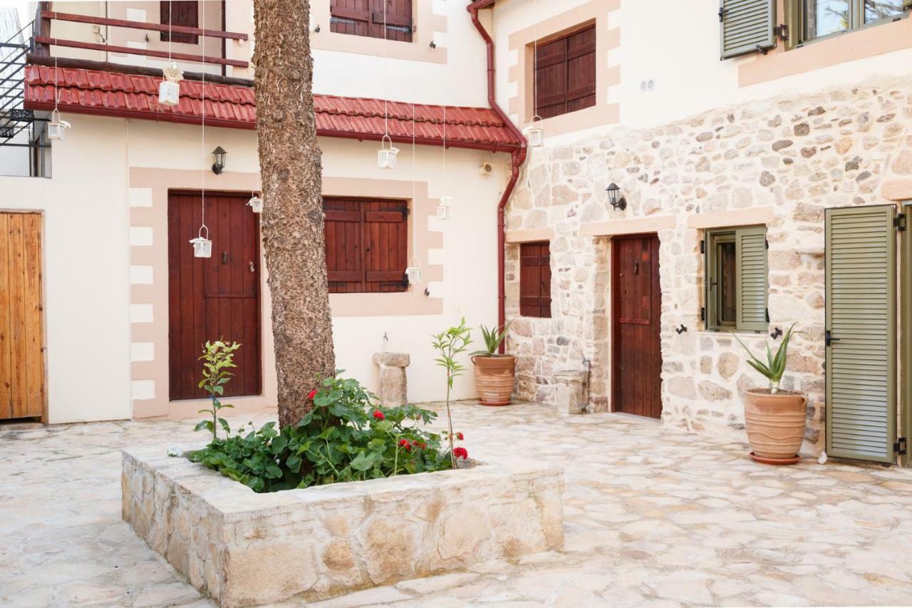 Traditional Villa Priotissa Tympáki Exterior photo